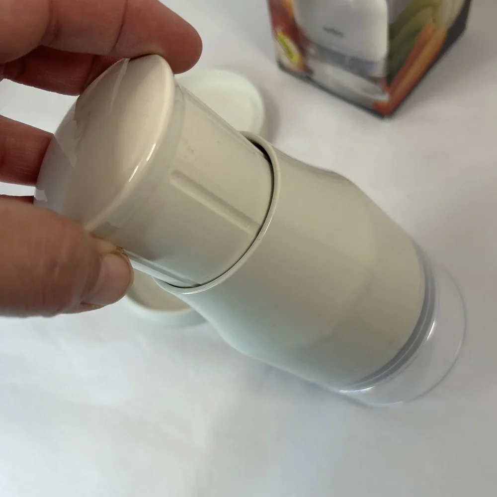 White Zyliss Push Function Food‎ Chopper Rabid B-2 Made in Switzerland
